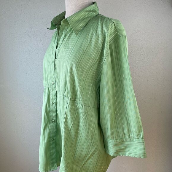 DCC Woman Green and Metallic Pinstriped Button Down Shirt Size 1X EUC - Picture 2 of 7